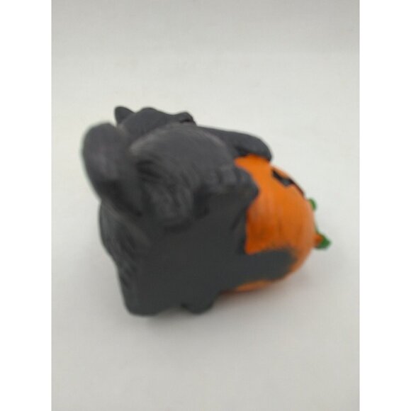 Unmarked Black Cat Halloween Hold Pumpkin Jack Lantern Resin/Ceramic? Figurine - Picture 6 of 10
